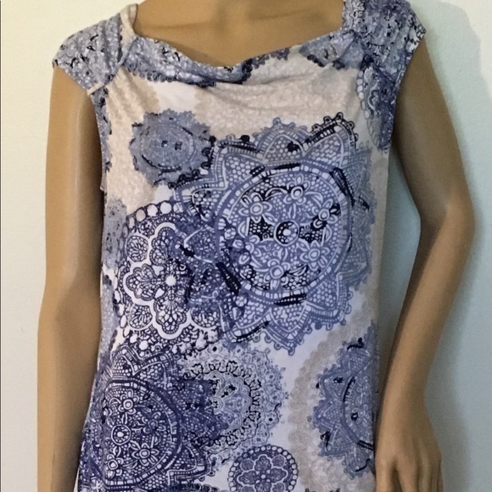 Ann Taylor Stretch Mandala Boatneck size M⭐️